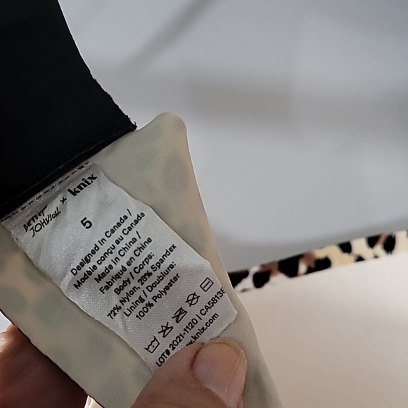 Betsey Johnson Leopard Print Bra Size 5. 32" under bust cup looks like a D - Picture 3 of 3